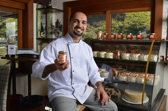 turismo compartilhado Jhonny Silveira le canton Queijo produzido no Le Canton conquista medalha de bronze na 6º edição do mundial do queijo de tours, na França